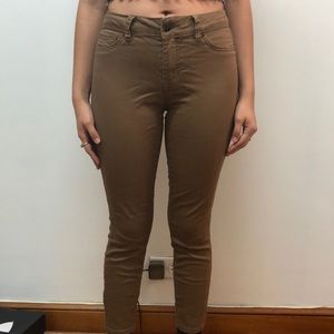 Ankle length skinny pants
